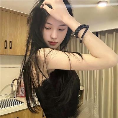 俏佣与我
